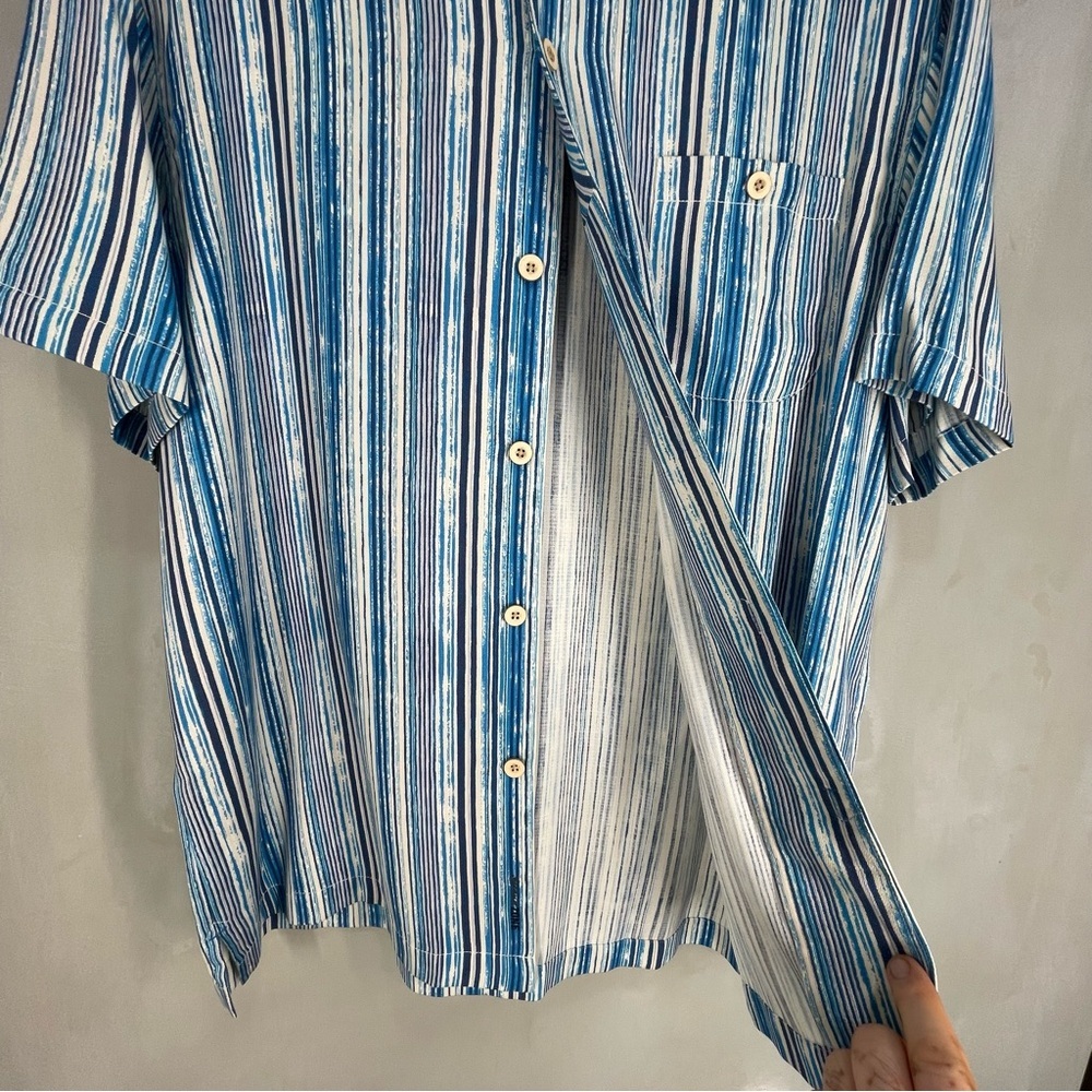 NWT Tommy Bahama men’s Silk shirt short sleeve size large White/blue Color - Picture 4 of 15